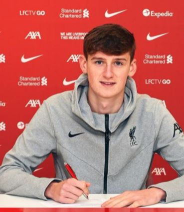Tyler signing contract with Liverpool